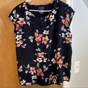 *Like New* Navy Van Heusen Blouse